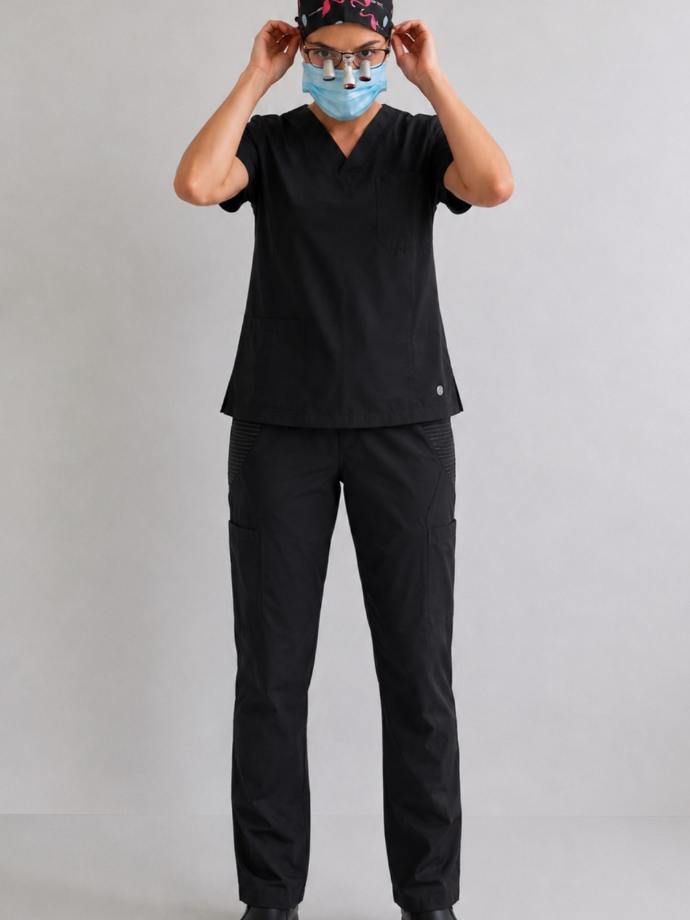 Jaanuu Runway 2 Remedy NWT Black Cargo Scrub Pants Women’s L Medical Uniform